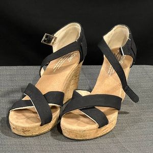 TOMS Black Strap Wedges